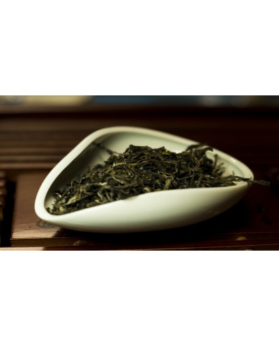 Чай зеленый Китай «Бай Мао Хоу» ( Беловолосая обезьяна) цена за 100 г.